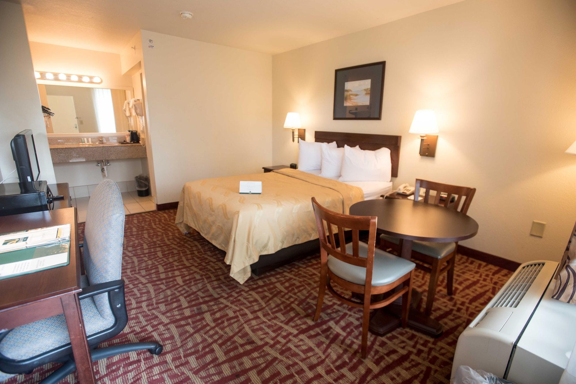 Quality Inn At Town Center Beaufort Bagian luar foto