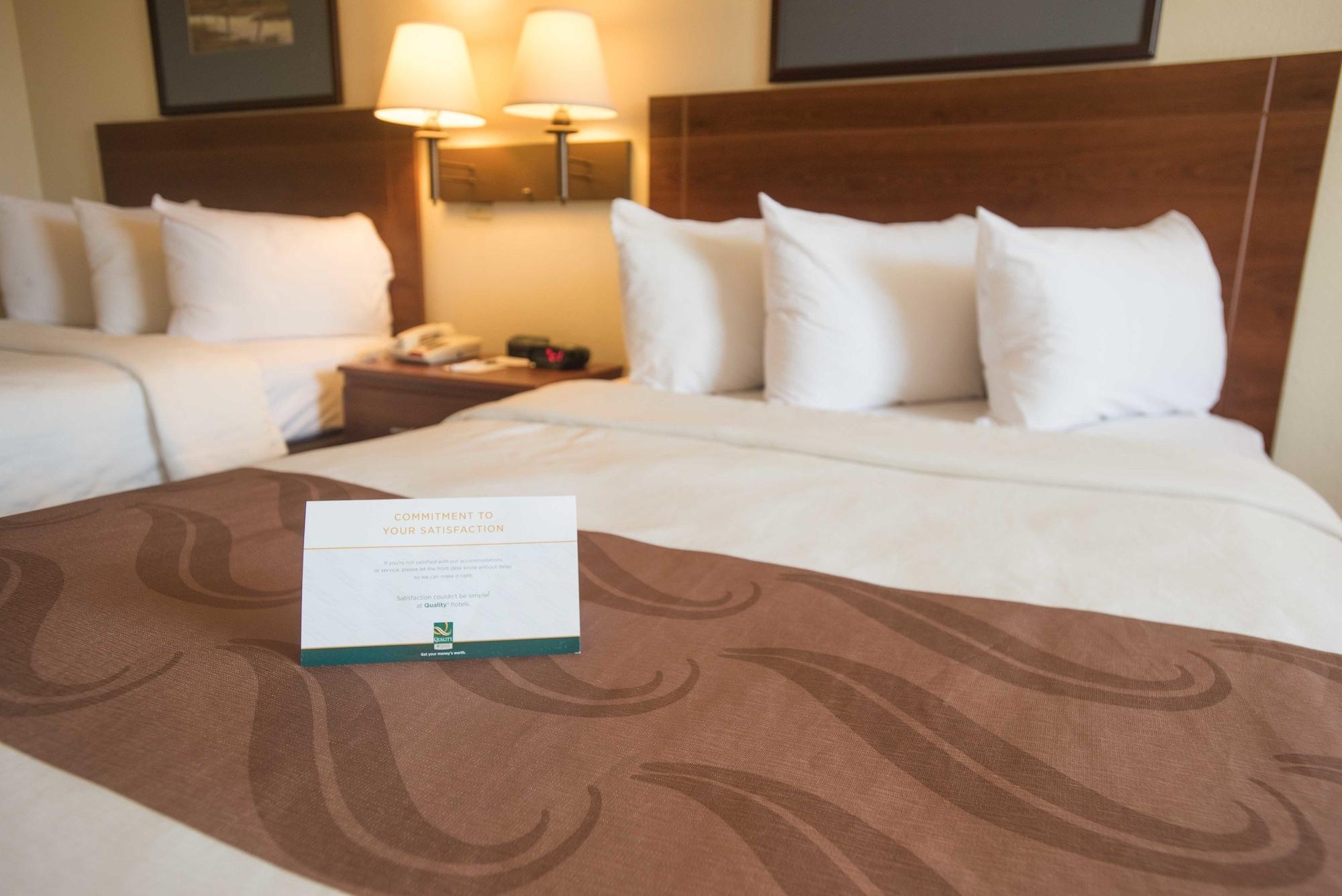 Quality Inn At Town Center Beaufort Bagian luar foto