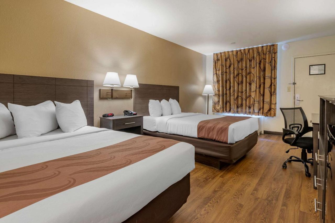 Quality Inn At Town Center Beaufort Bagian luar foto