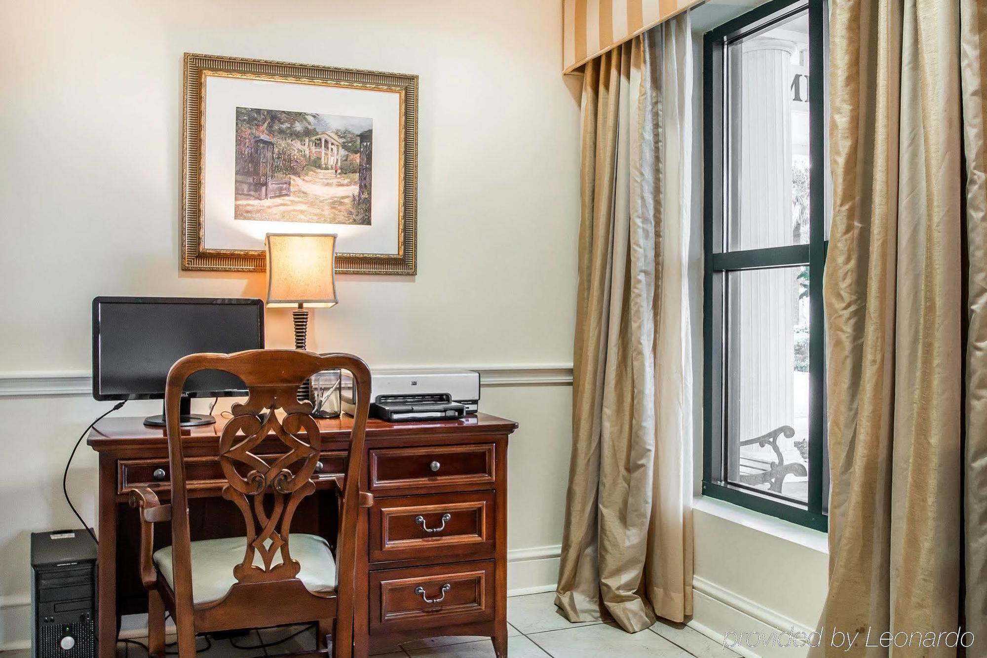 Quality Inn At Town Center Beaufort Bagian luar foto